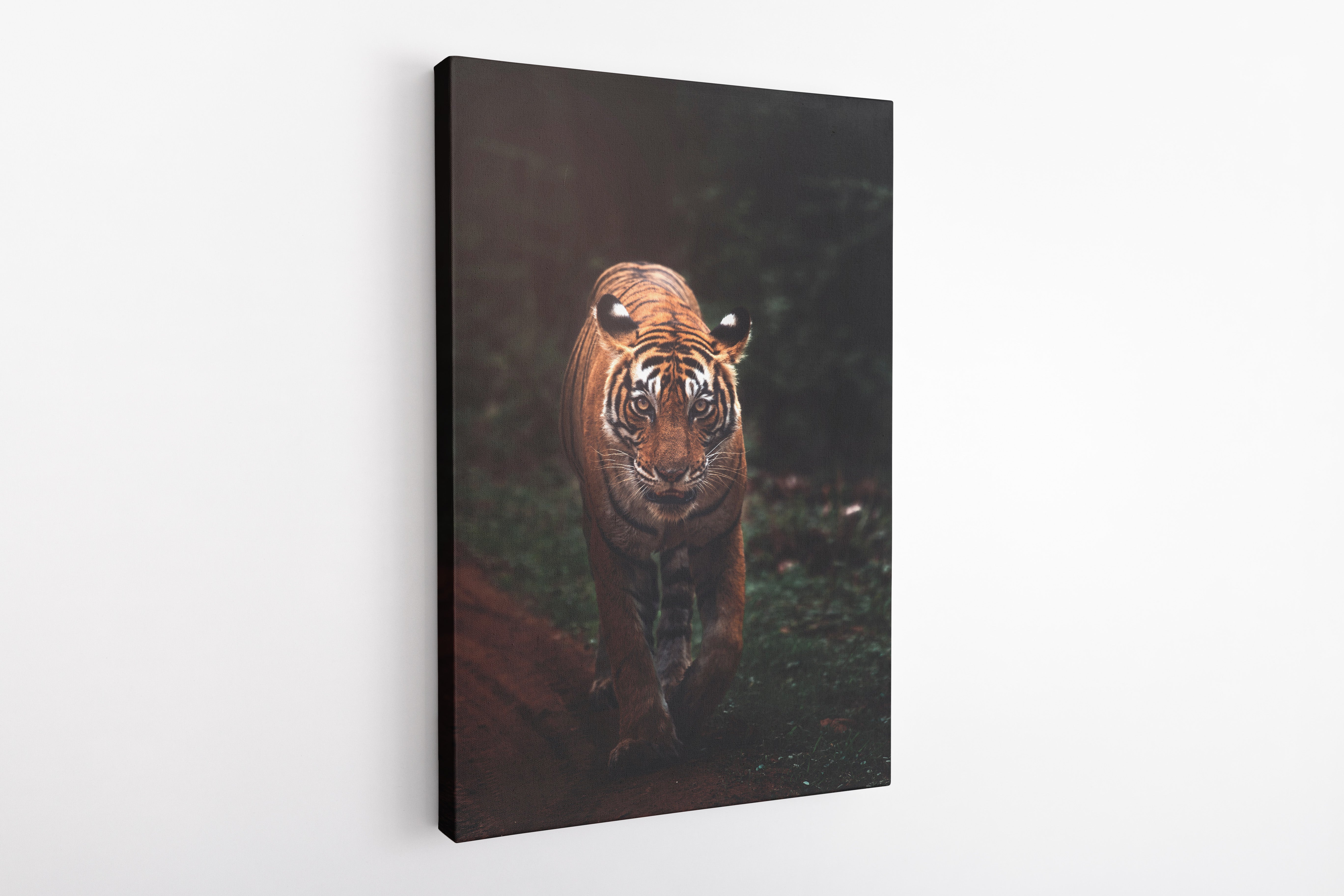On the hunt - Canvas Art